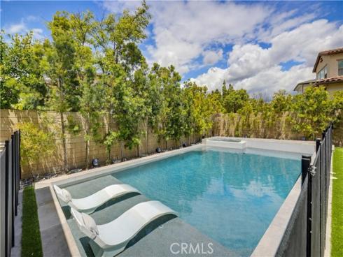 119  Balance  , Irvine, CA