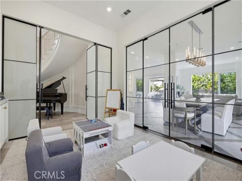 119  Balance  , Irvine, CA