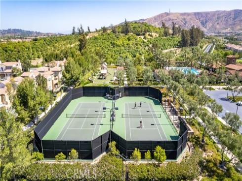 126 Long Fence , Irvine, CA