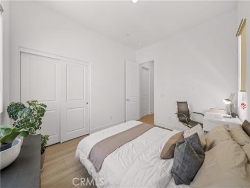 608 Chinon , Irvine, CA