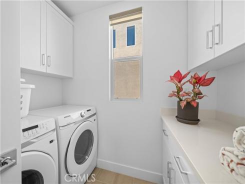 608 Chinon , Irvine, CA