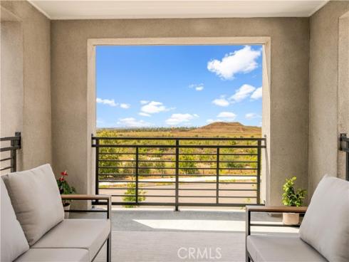 608 Chinon , Irvine, CA