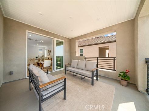608 Chinon , Irvine, CA