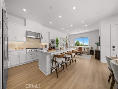 608 Chinon , Irvine, CA