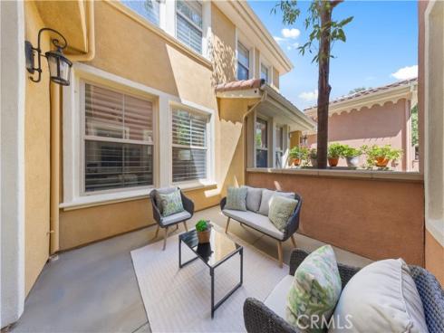 111 Chantilly , Irvine, CA