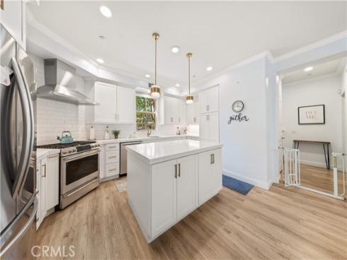 111 Chantilly , Irvine, CA