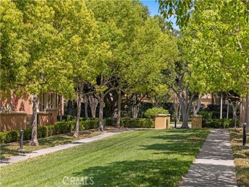 111 Chantilly , Irvine, CA