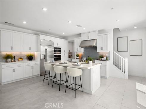 306 Treble , Irvine, CA