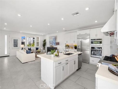306 Treble , Irvine, CA