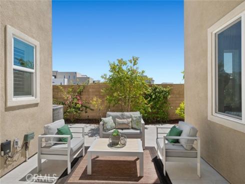 306 Treble , Irvine, CA