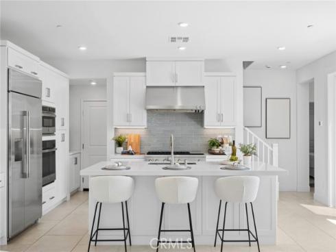 306 Treble , Irvine, CA