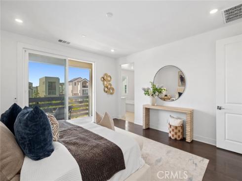 306 Treble , Irvine, CA
