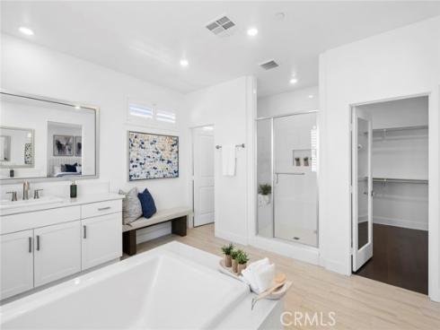 306 Treble , Irvine, CA
