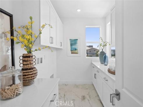 306 Treble , Irvine, CA