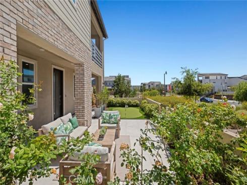 306 Treble , Irvine, CA