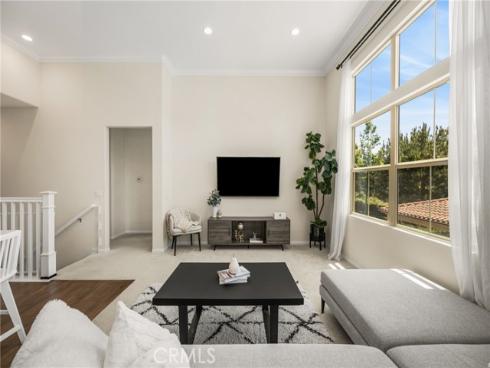 208 Rose Arch , Irvine, CA