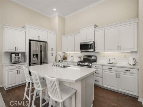 208 Rose Arch , Irvine, CA
