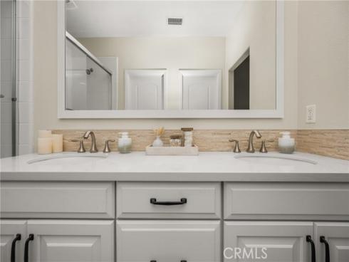 208 Rose Arch , Irvine, CA