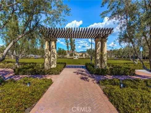 208 Rose Arch , Irvine, CA