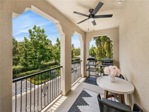 208 Rose Arch , Irvine, CA