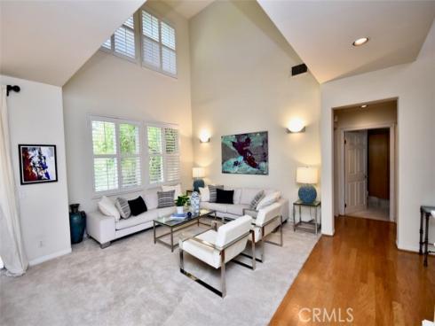 31 Vetrina , Irvine, CA