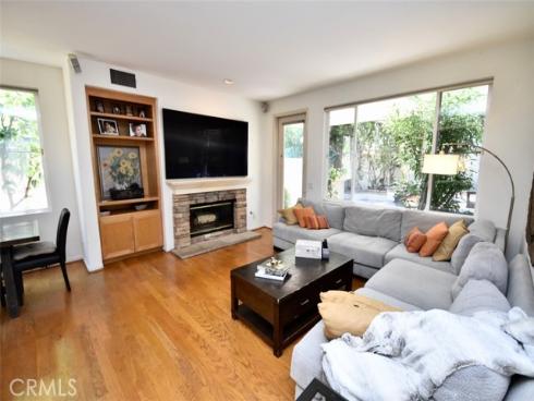 31 Vetrina , Irvine, CA