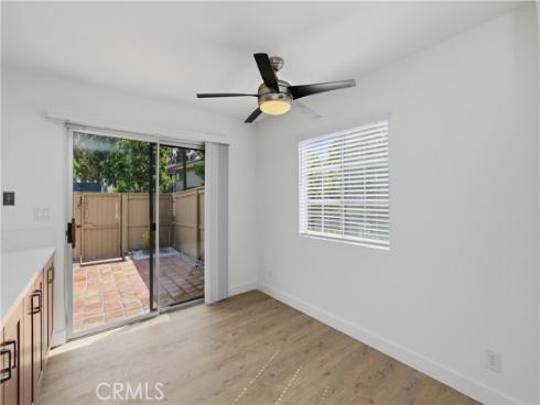 11 Fairside , Irvine, CA