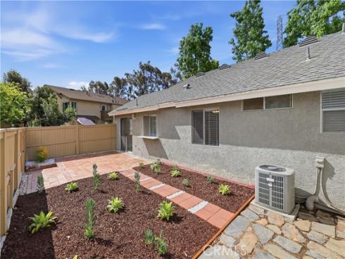 11 Fairside , Irvine, CA