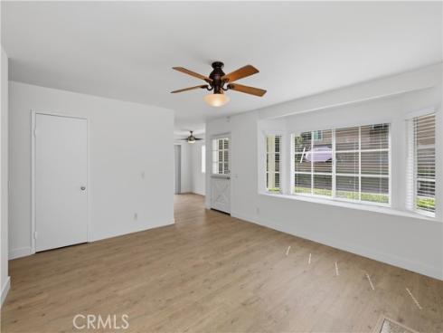 11 Fairside , Irvine, CA