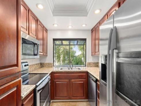 387 Deerfield 77 , Irvine, CA
