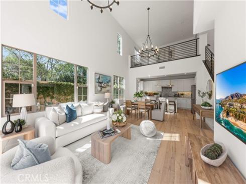 192 Augustine , Irvine, CA