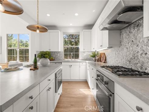 192 Augustine , Irvine, CA