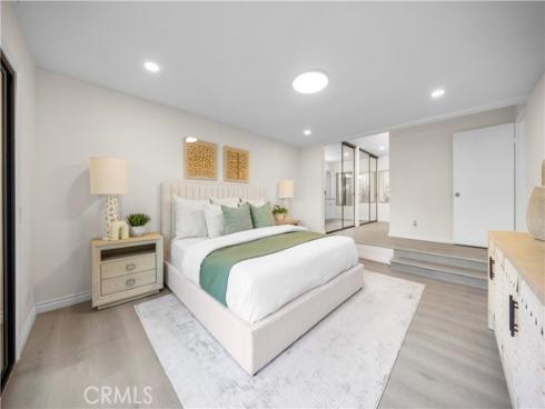 18 Solana , Irvine, CA