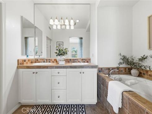 36  Gingerwood  , Irvine, CA