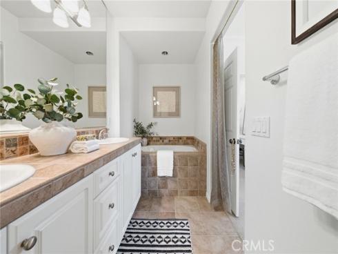36  Gingerwood  , Irvine, CA