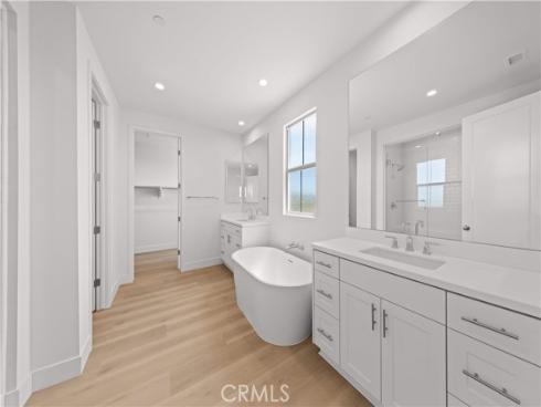 118 Sunnybank , Irvine, CA