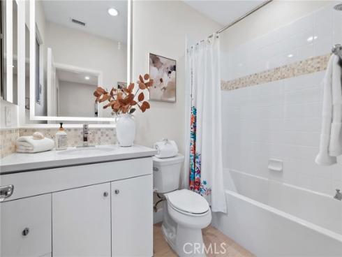 17 Lowland , Irvine, CA