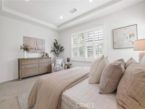 202 Rose Arch , Irvine, CA