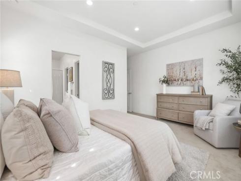 202 Rose Arch , Irvine, CA