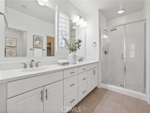 202 Rose Arch , Irvine, CA