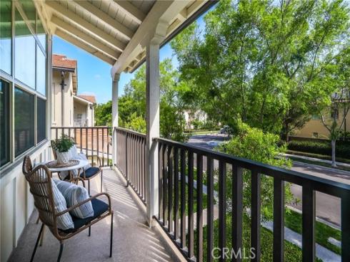 202 Rose Arch , Irvine, CA