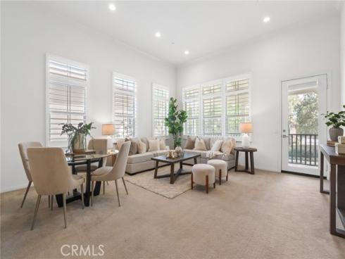 202 Rose Arch , Irvine, CA