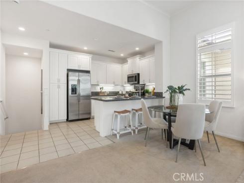 202 Rose Arch , Irvine, CA