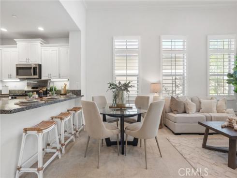 202 Rose Arch , Irvine, CA