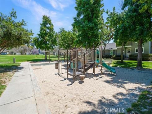 16 Greenfield , Irvine, CA