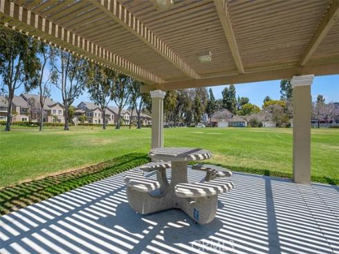 16 Greenfield , Irvine, CA