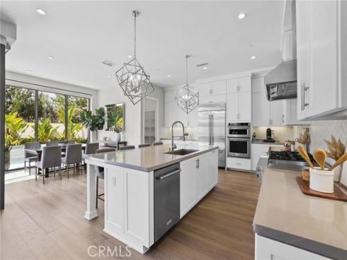 105 Summerland , Irvine, CA