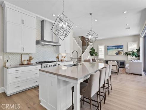 105 Summerland , Irvine, CA