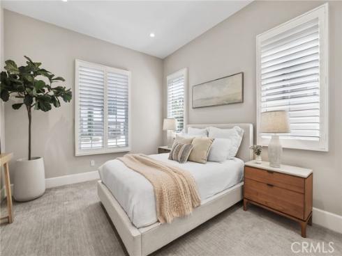 105 Summerland , Irvine, CA
