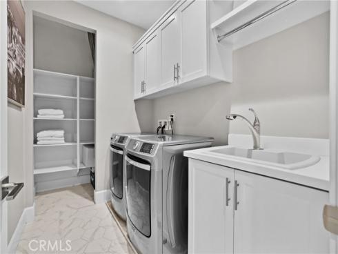 105 Summerland , Irvine, CA